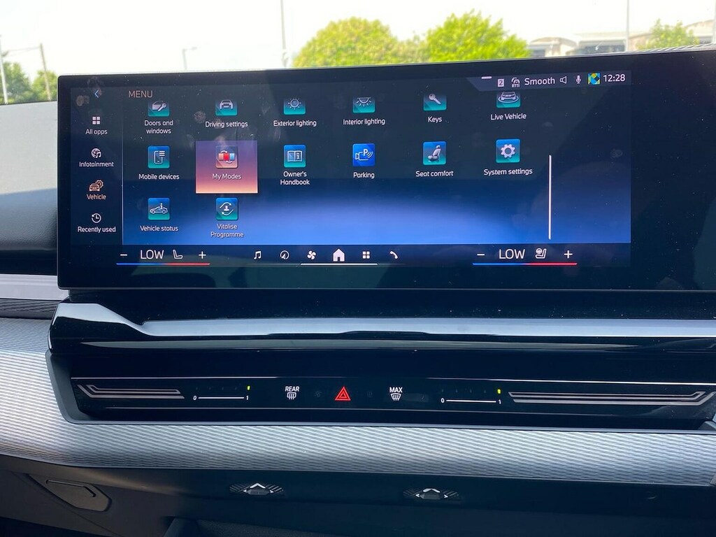 BMW 5 Series 520I M Sport Black #25