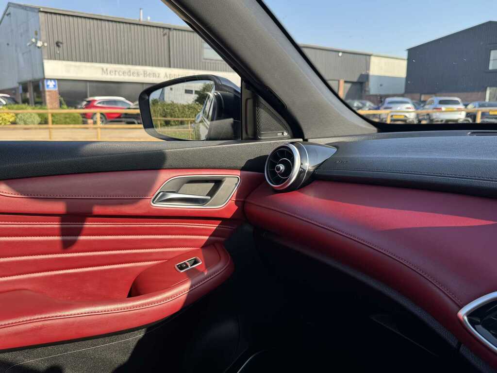 MG HS 1.5 T-gdi 16.6 Kwh Exclusive Euro 6 Ss Red #31