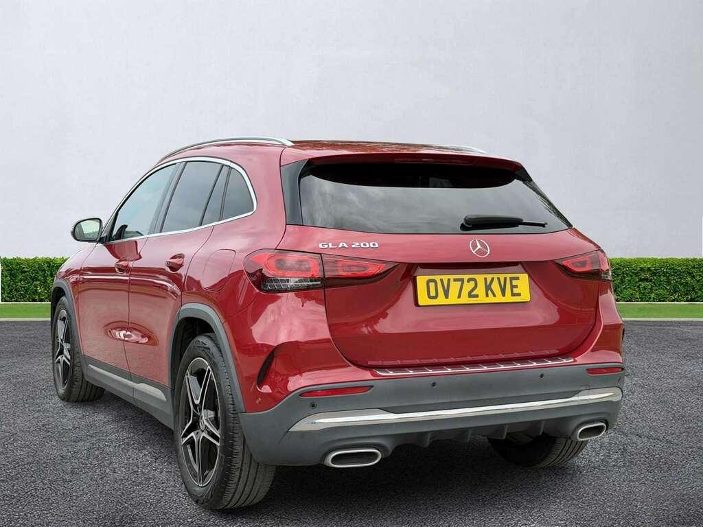 Mercedes-Benz GLA Class Gla 200 Amg Line Executive Red #5