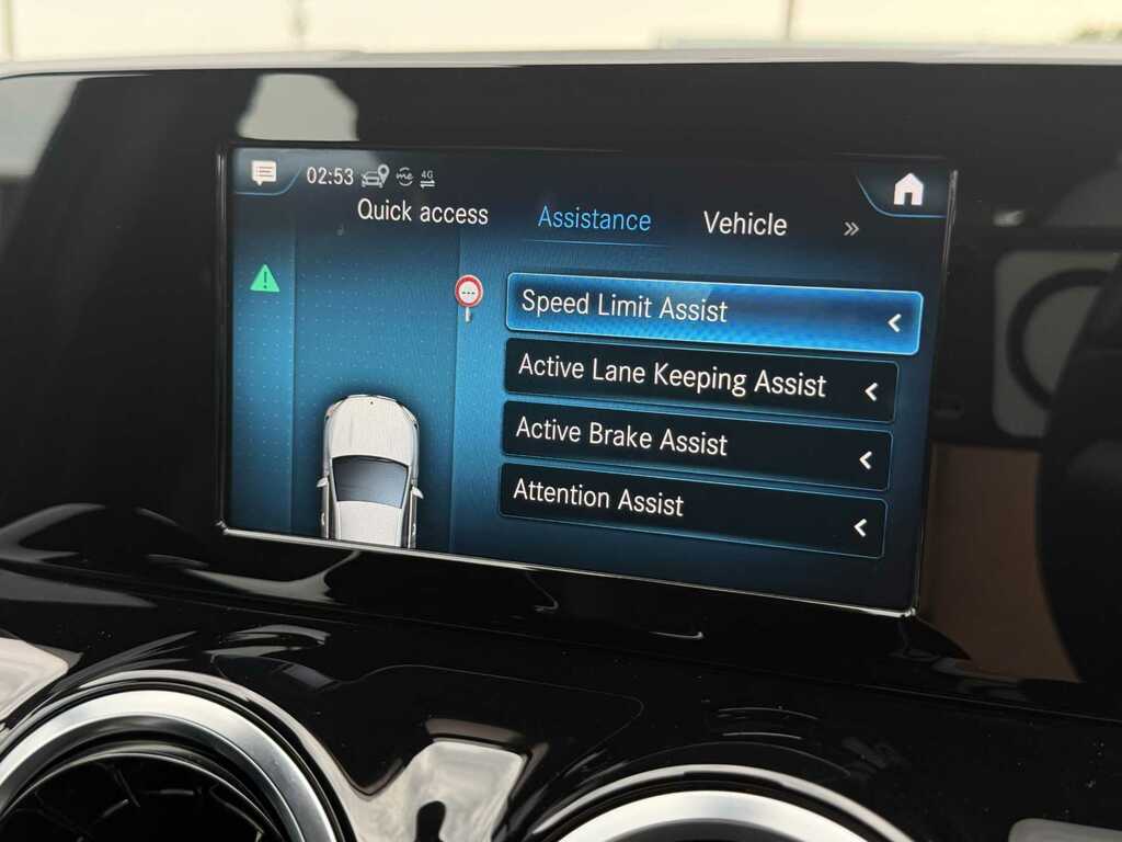 Mercedes-Benz GLA Class 1.6 Gla200 Amg Line Edition Plus 7G-dct Euro 6  #32