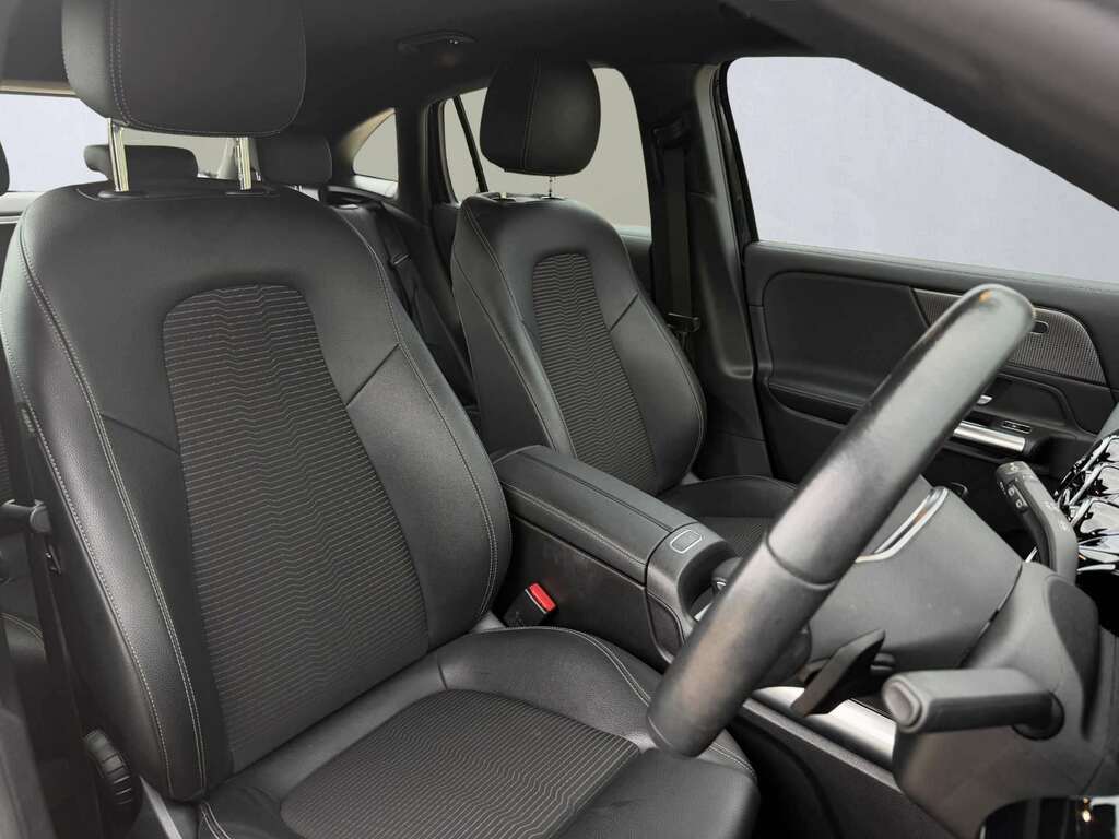 Mercedes-Benz GLA Class 1.6 Gla200 Amg Line Edition Plus 7G-dct Euro 6  #18