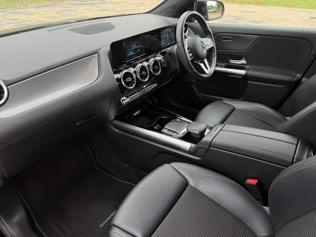 Mercedes-Benz GLA Class 1.6 Gla200 Amg Line Edition Plus 7G-dct Euro 6  #27
