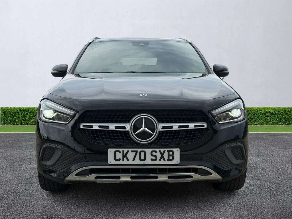 Mercedes-Benz GLA Class Gla 200 Sport Black #2
