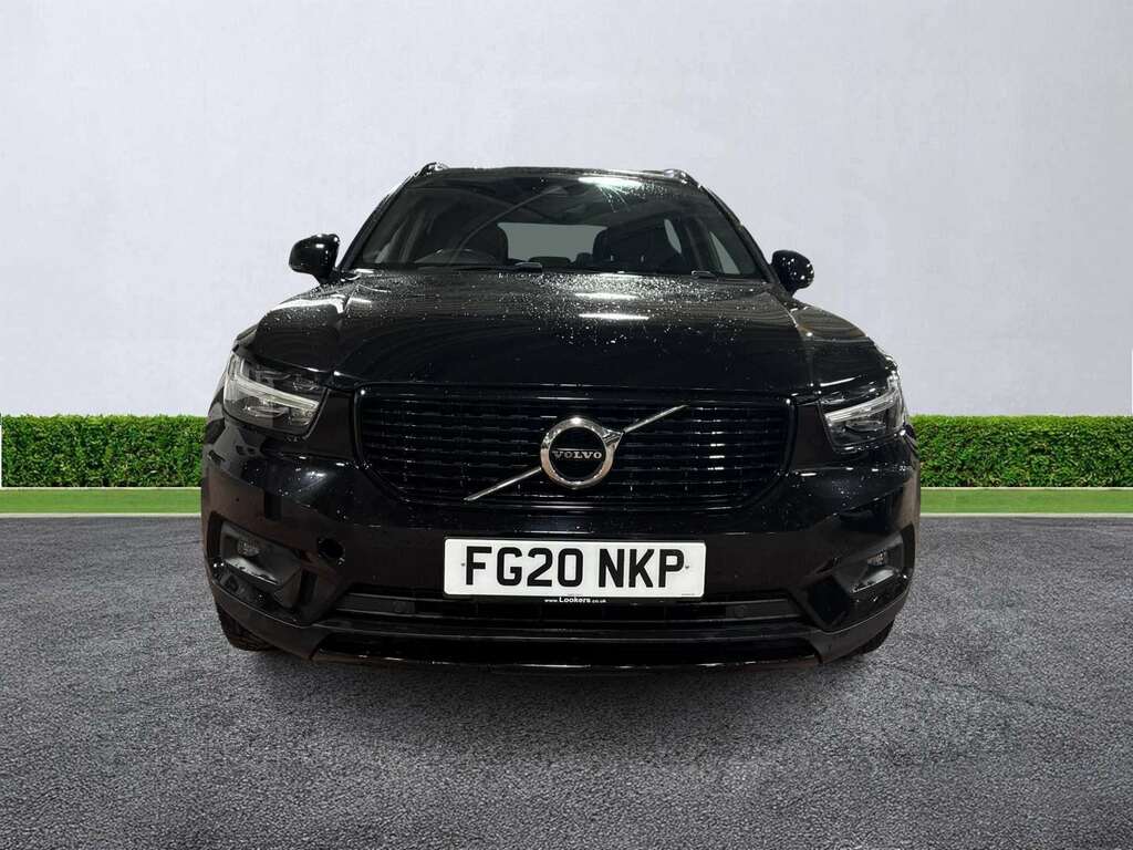 Volvo XC40 1.5 T3 163 R Design Black #4