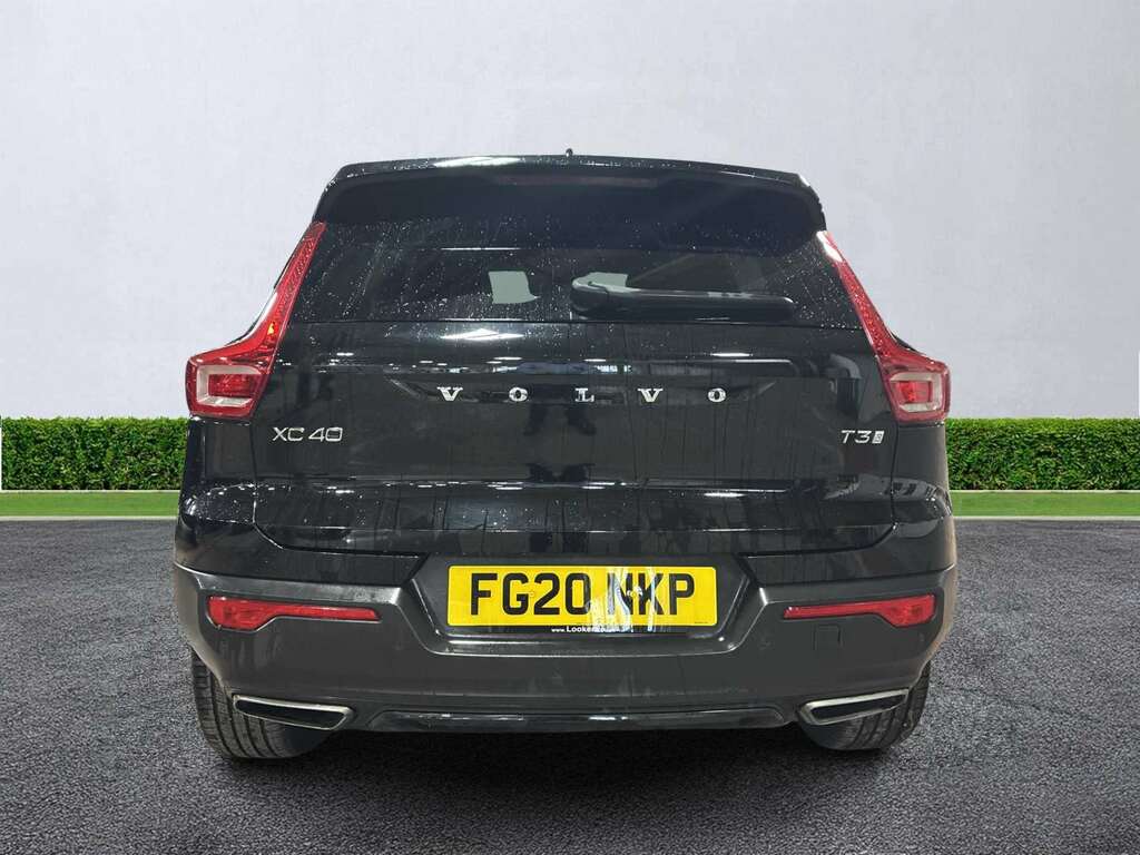 Volvo XC40 1.5 T3 163 R Design Black #3