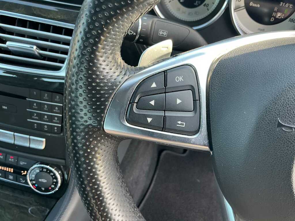 Mercedes-Benz CLS Cls350 D Amg Line Premium Plus Red #10