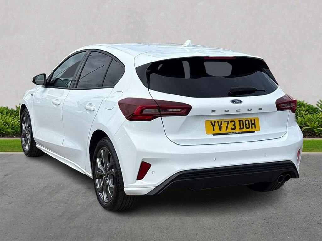 Ford Focus 1.0T Ecoboost St-line Hatchback White #2
