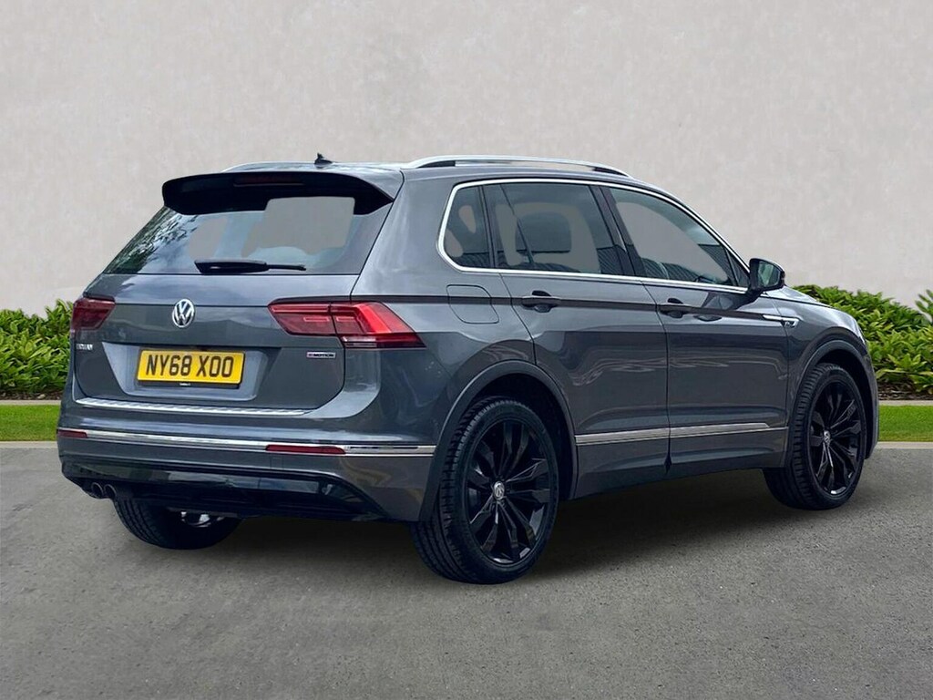 Volkswagen Tiguan Suv Black #18