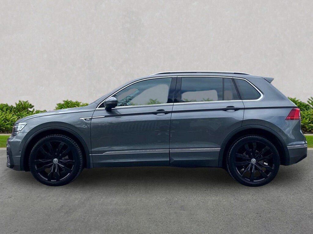 Volkswagen Tiguan Suv Black #19