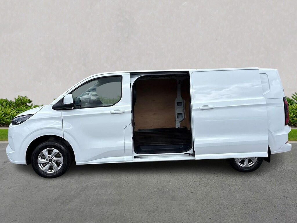 Ford Transit Custom 320 65Kwh Limited Panel Van L2 H YS74VKA #3