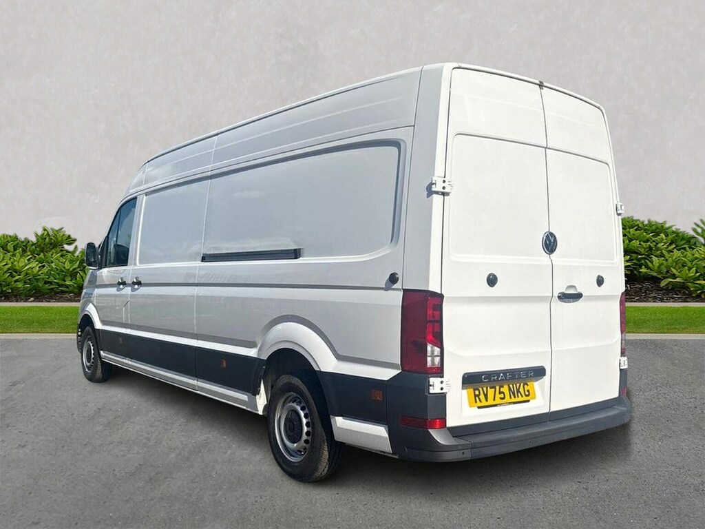 Volkswagen Crafter 2.0 Tdi 140Ps Commerce Business Hroof Van RV75NKG #2