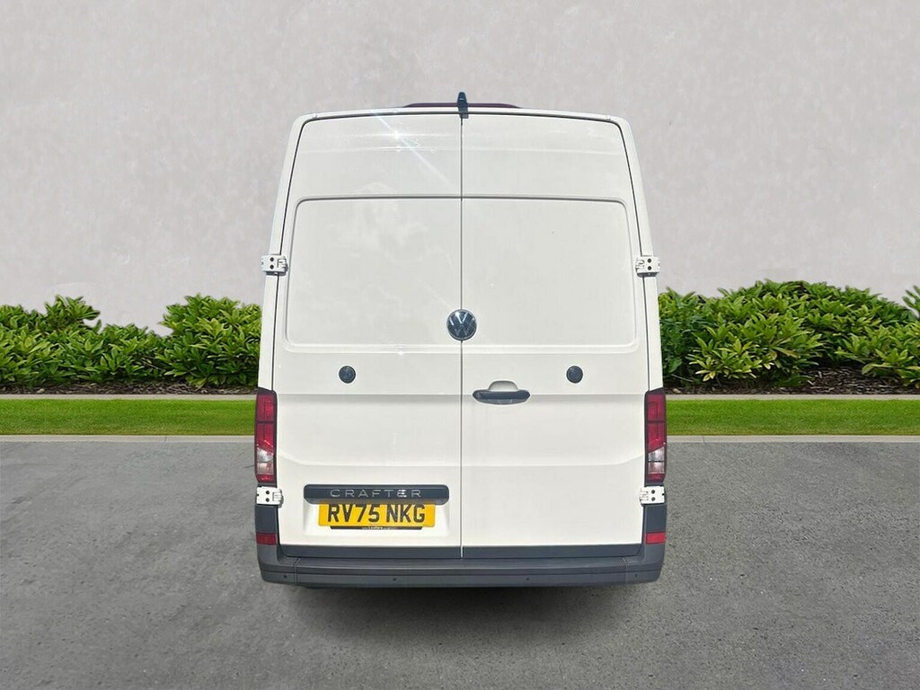 Volkswagen Crafter 2.0 Tdi 140Ps Commerce Business Hroof Van RV75NKG #4