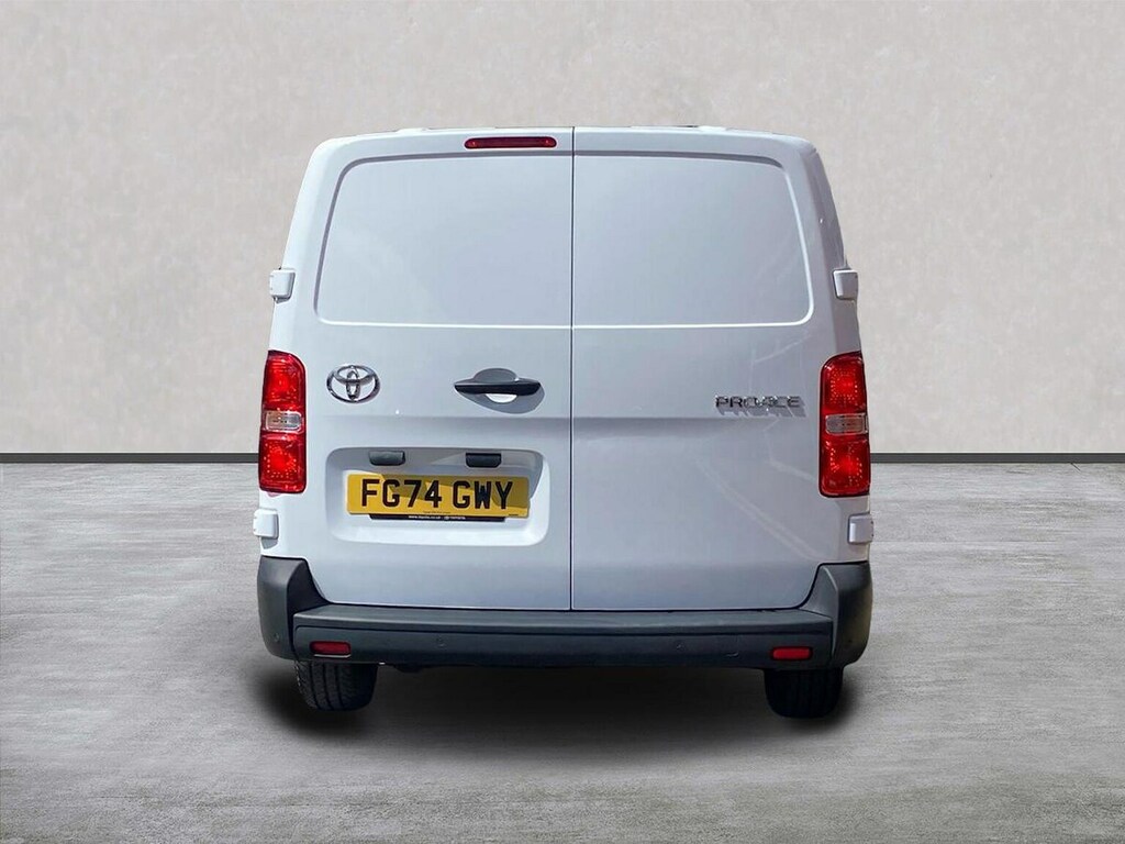 Toyota PROACE 2.0D Icon Long Panel Van 6Dr Lwb Eur FG74GWY #4