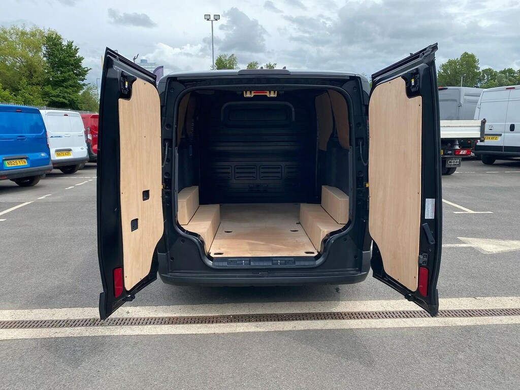 Kia PV5 120Kw Plus Long Range 71Kwh H1 Van #6