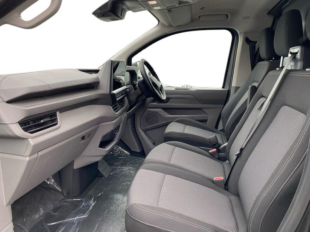 Volkswagen E-Transporter 100Kw 65Kwh Commerce Pro Van #2