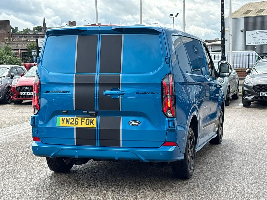 Ford Transit Custom Leader White #18