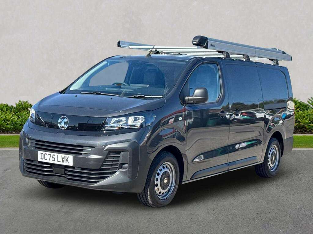 Vauxhall Vivaro Prime White #17