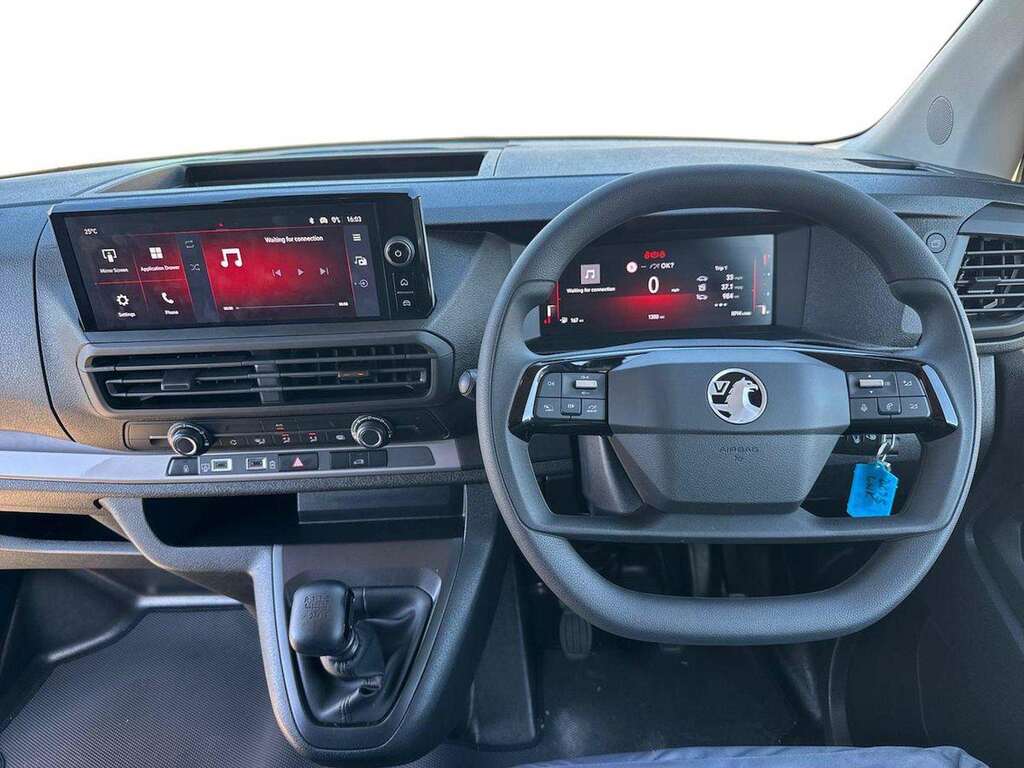 Vauxhall Vivaro Prime White #8