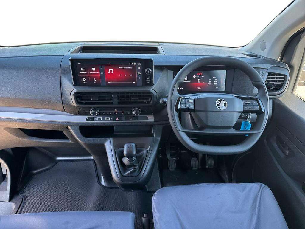 Vauxhall Vivaro Prime White #7