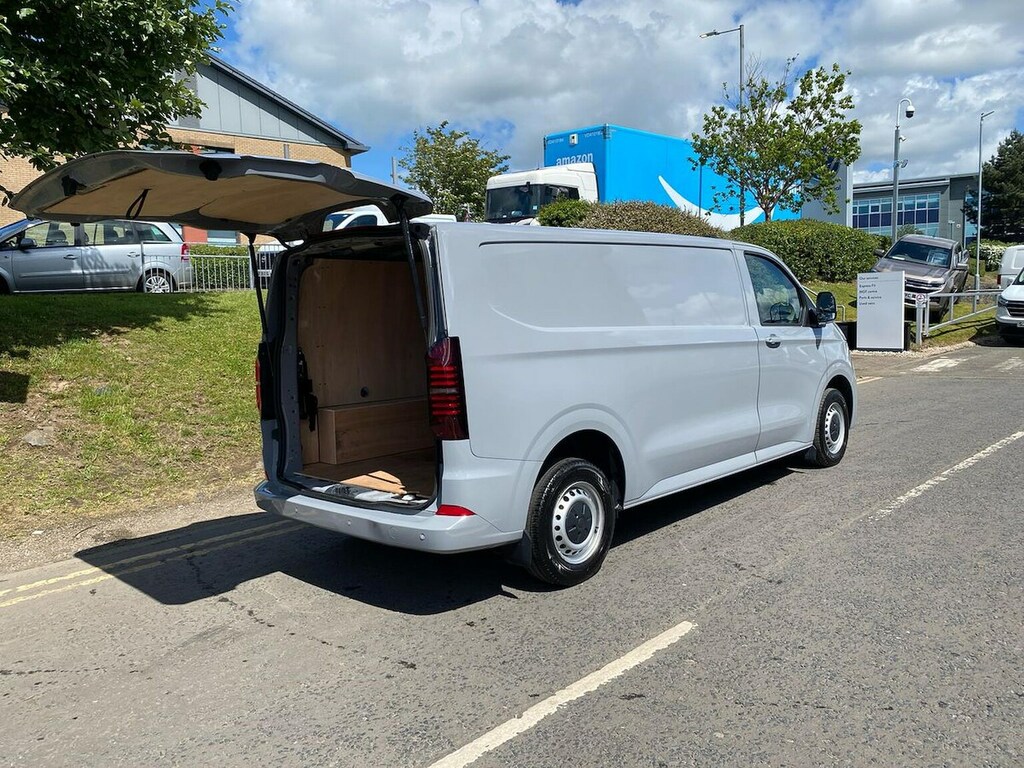 Volkswagen Transporter T32 Commerce Plus Swb 150 Ps 2.0 Tdi 8Sp Grey #25