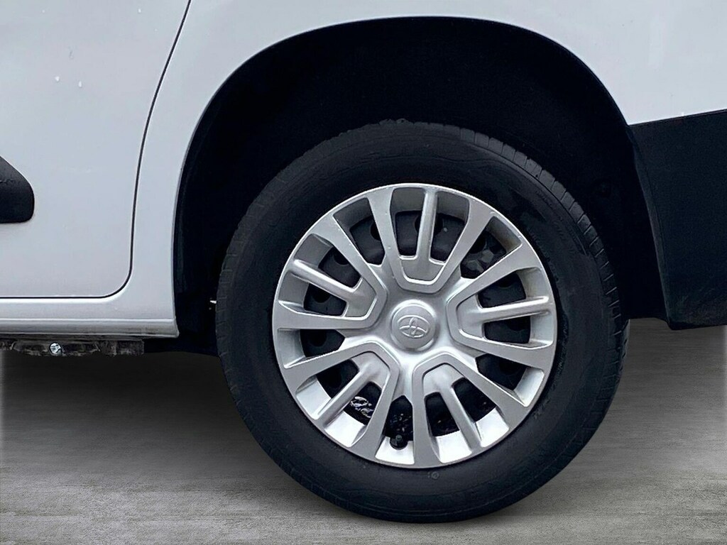 Toyota Proace City 1.5 Bluehdi Icon Short Panel Van #6