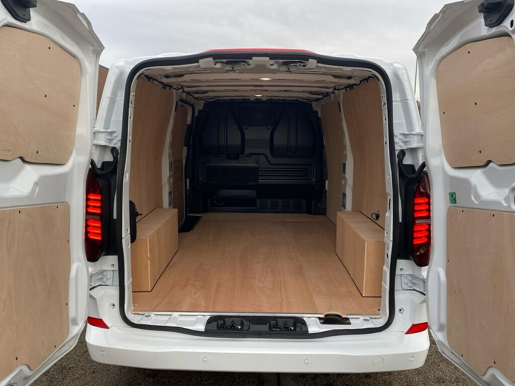 Volkswagen E-Transporter Swb 136Ps 65Kwh Panel Van Grey #17