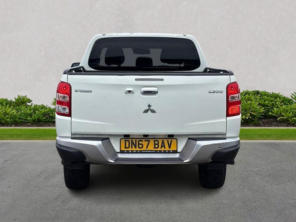 Mitsubishi L200 2.4 Di-d Dc Warrior Pickup Double Cab M DN67BAV #4