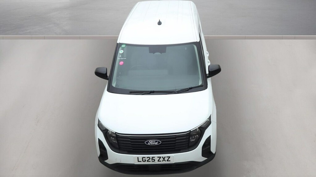 Ford Transit Courier 43Kwh Limited Panel Van Swb 136 Grey #7