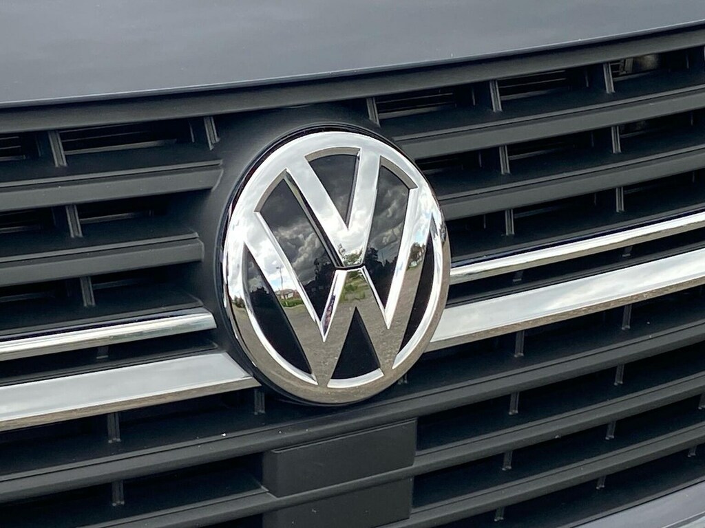 Volkswagen Transporter 2L Startline White #22