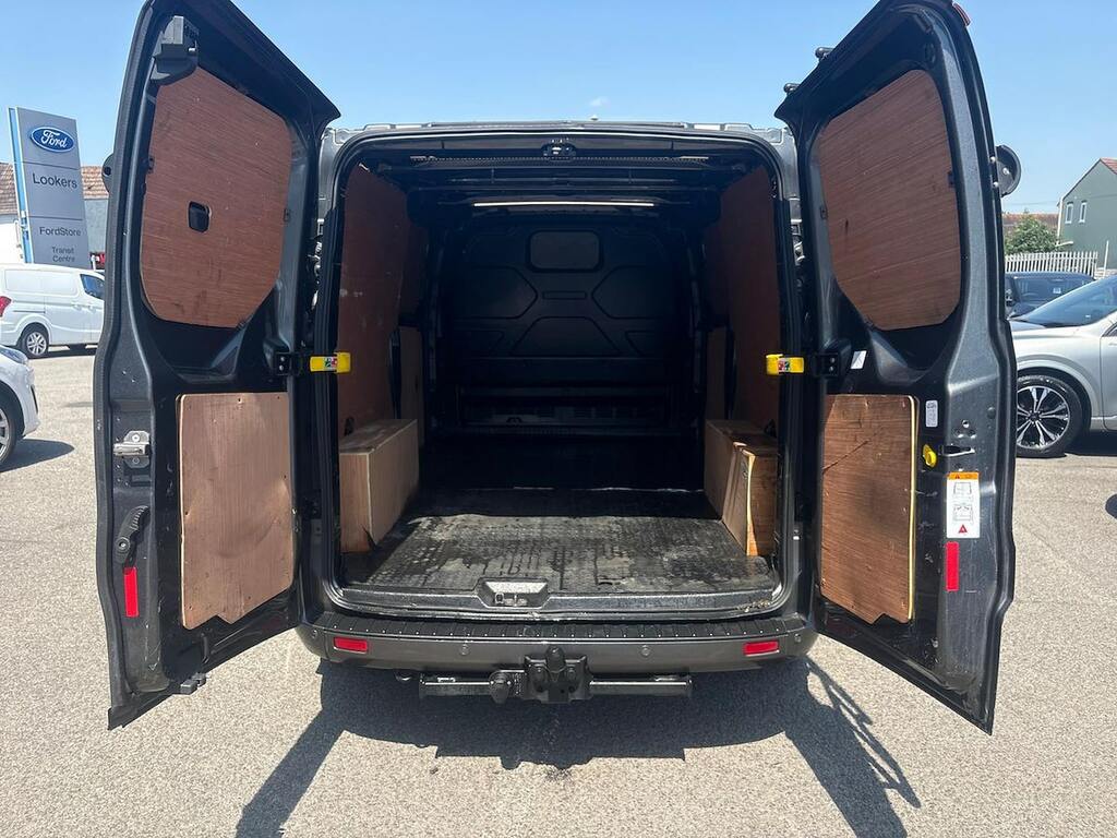 Ford Transit Custom 2.0 340 Ecoblue Limited Panel Van BW23TZZ #6