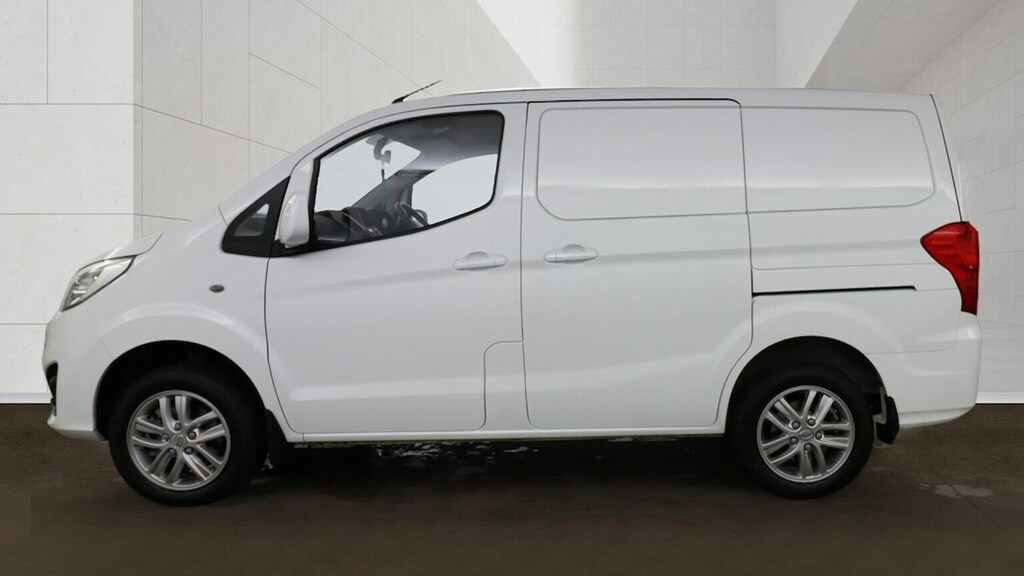 Byd Atto 3 Comfort White #6