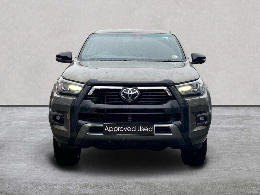 Toyota HILUX 2.8 D-4d Invincible X Pickup Double Cab  #5