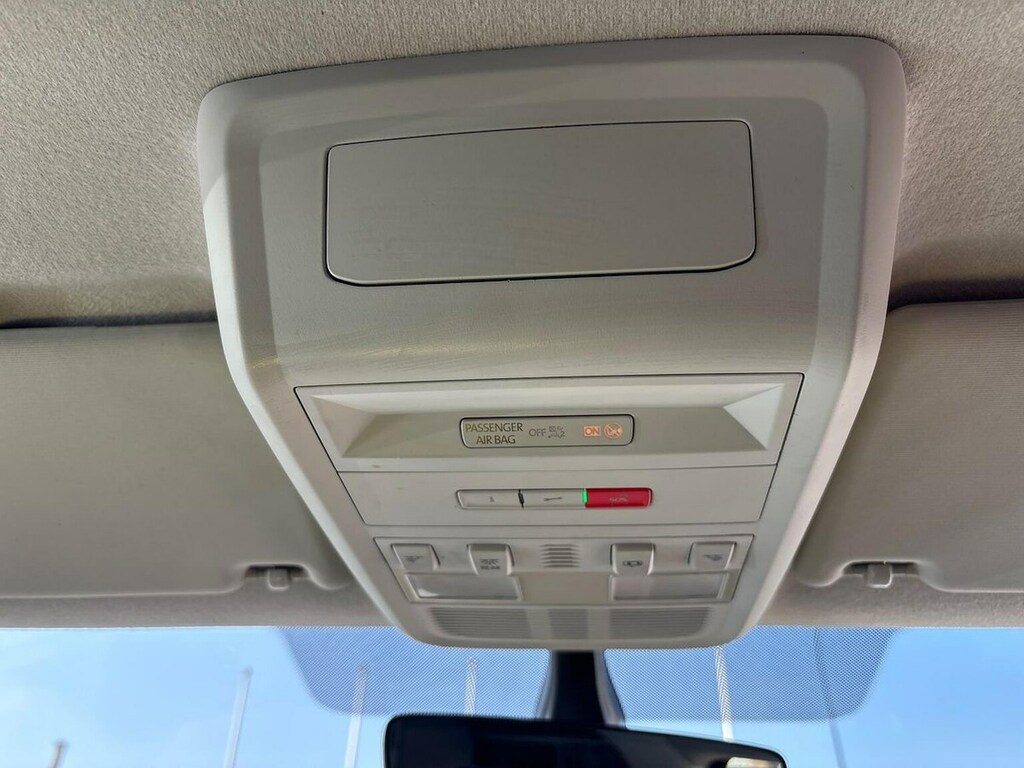 Volkswagen Transporter Mpv Red #24