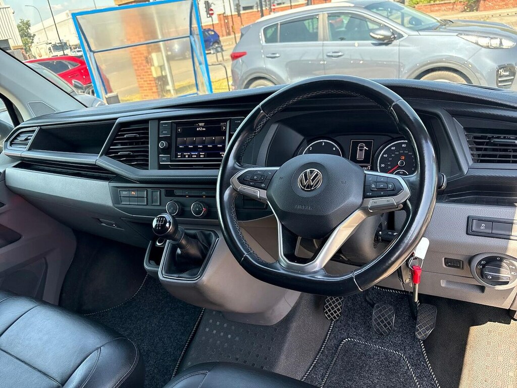 Volkswagen Transporter Mpv Red #9