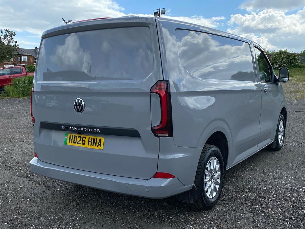 Volkswagen E-Transporter 100Kw 65Kwh Commerce Pro Van  #2