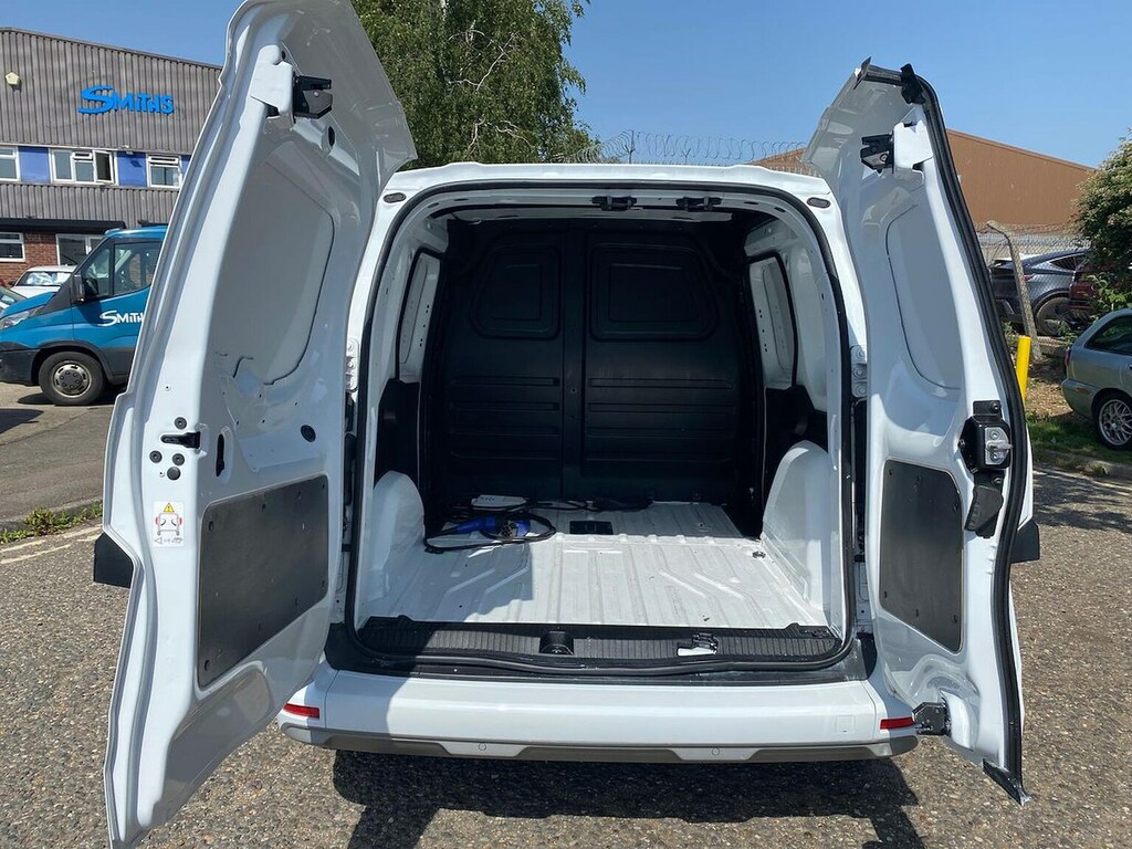 Nissan TOWNSTAR Nissan Townstar 90Kw Tekna Van 45Kwh  #6