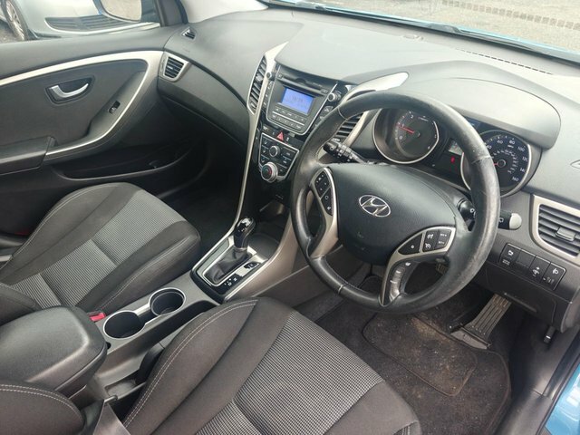 Hyundai I30 1.6 Crdi Active Hatchback Euro 5 Blue #4