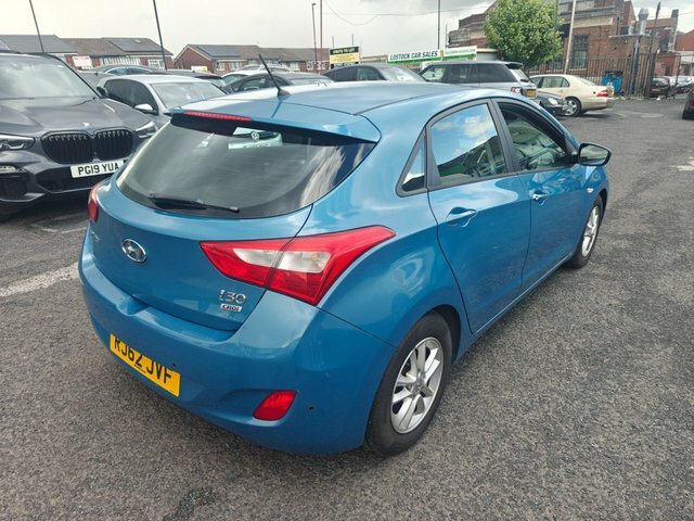 Hyundai I30 1.6 Crdi Active Hatchback Euro 5 Blue #2