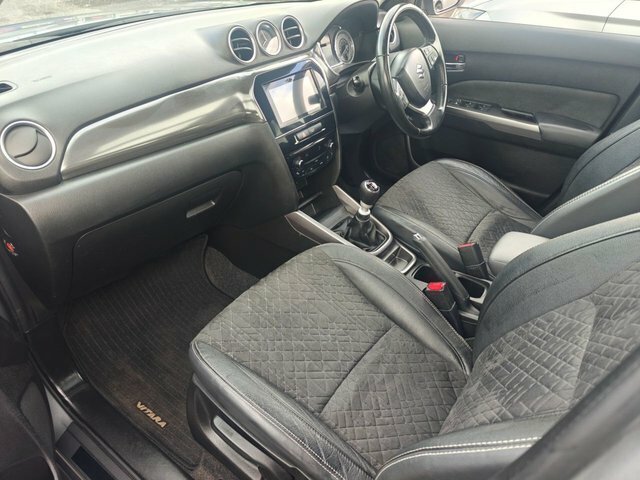 Suzuki Vitara 1.4 Boosterjet 48V Hybrid Sz-t Estate Grey #8