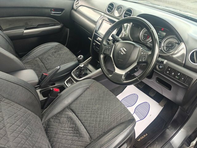 Suzuki Vitara 1.4 Boosterjet 48V Hybrid Sz-t Estate Grey #4
