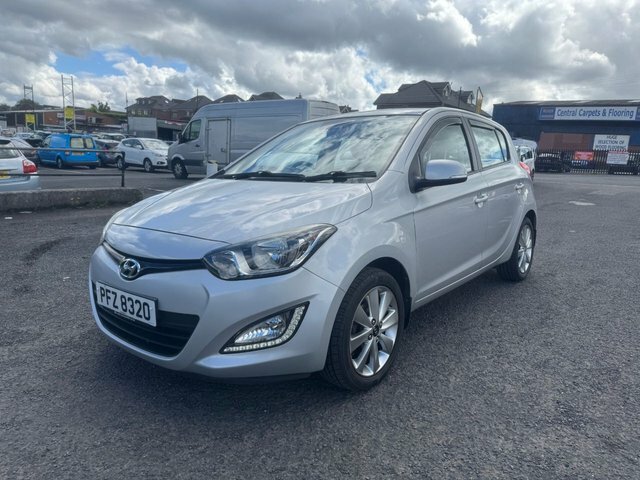 Hyundai I20 Active White #12
