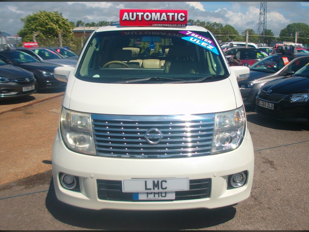 Nissan Elgrand 3.5 4Wd White #2