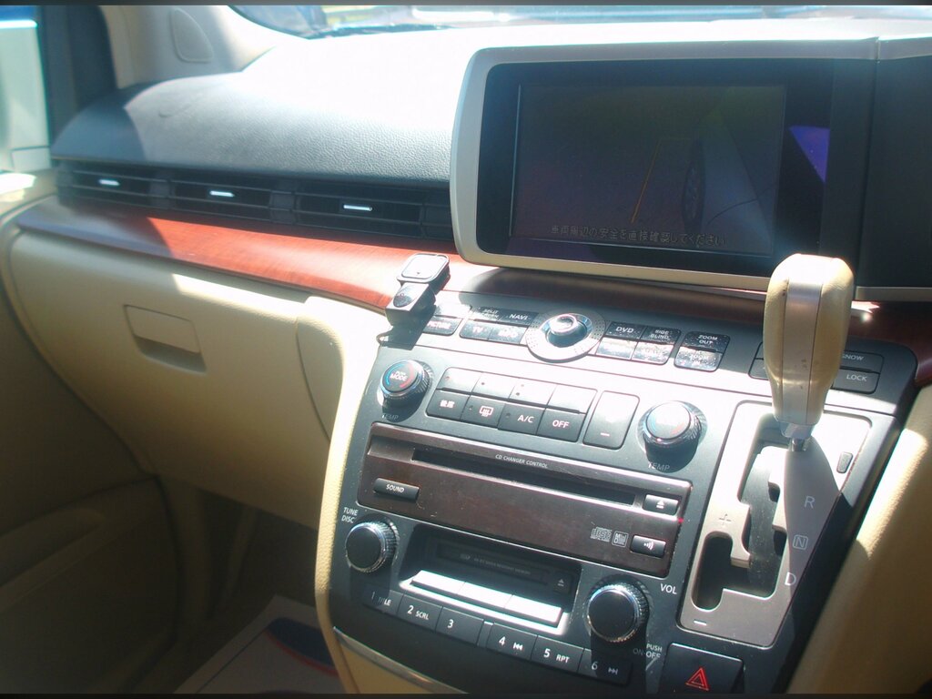 Nissan Elgrand E51 Black #14