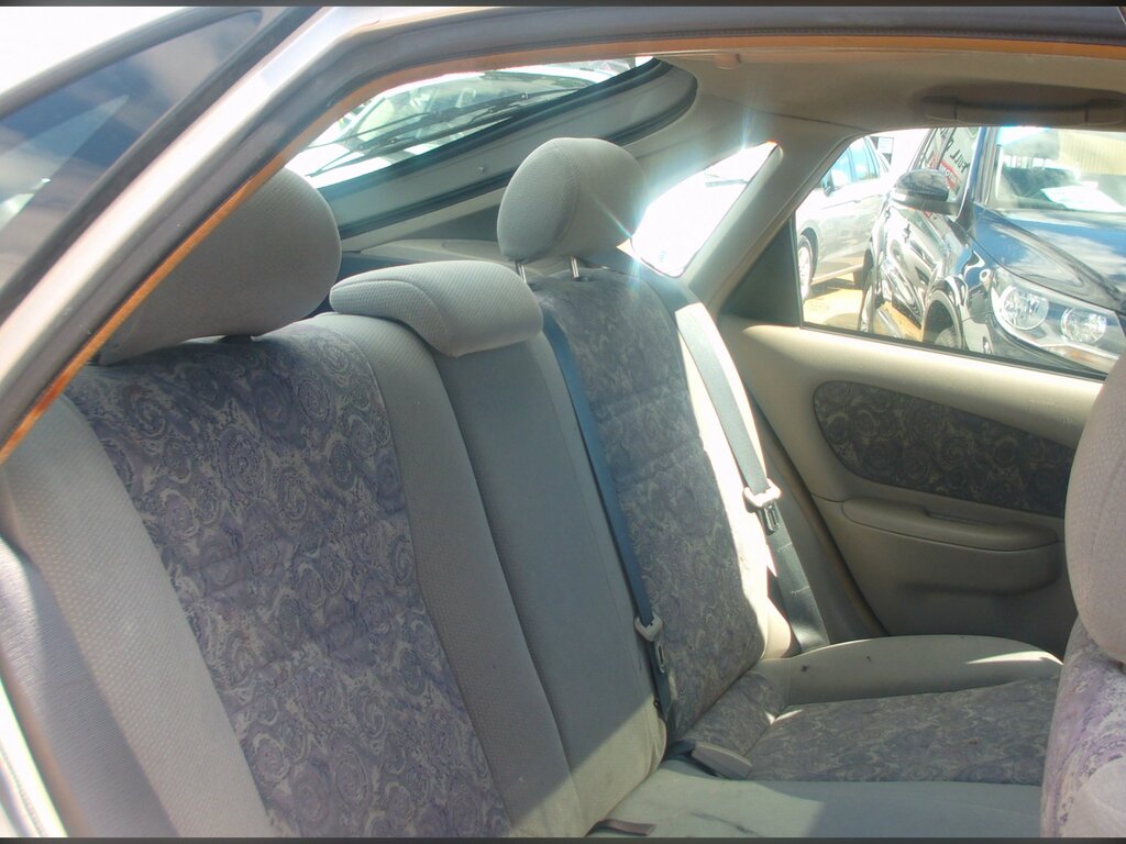 Toyota Corolla 1.3 16V 87 Bhp Silver #9