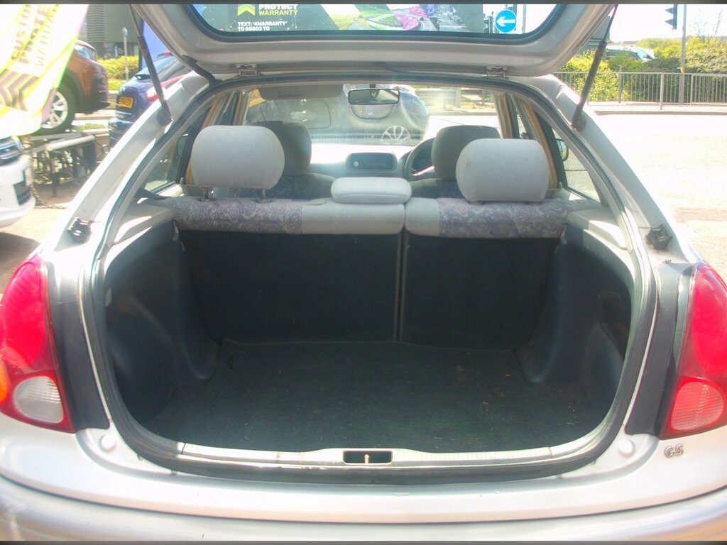 Toyota Corolla 1.3 16V 87 Bhp Silver #7