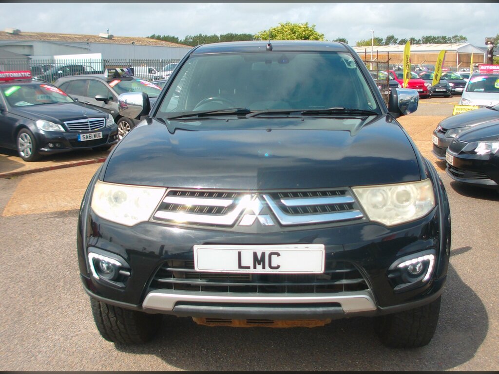 Mitsubishi L200 2.5 Di-d Barbarian Pickup Double Cab Black #2