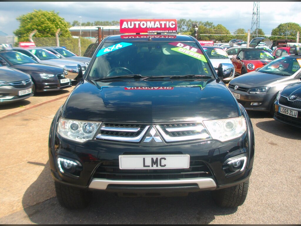 Mitsubishi L200 2.5 Di-d Barbarian Pickup Double Cab Black #2