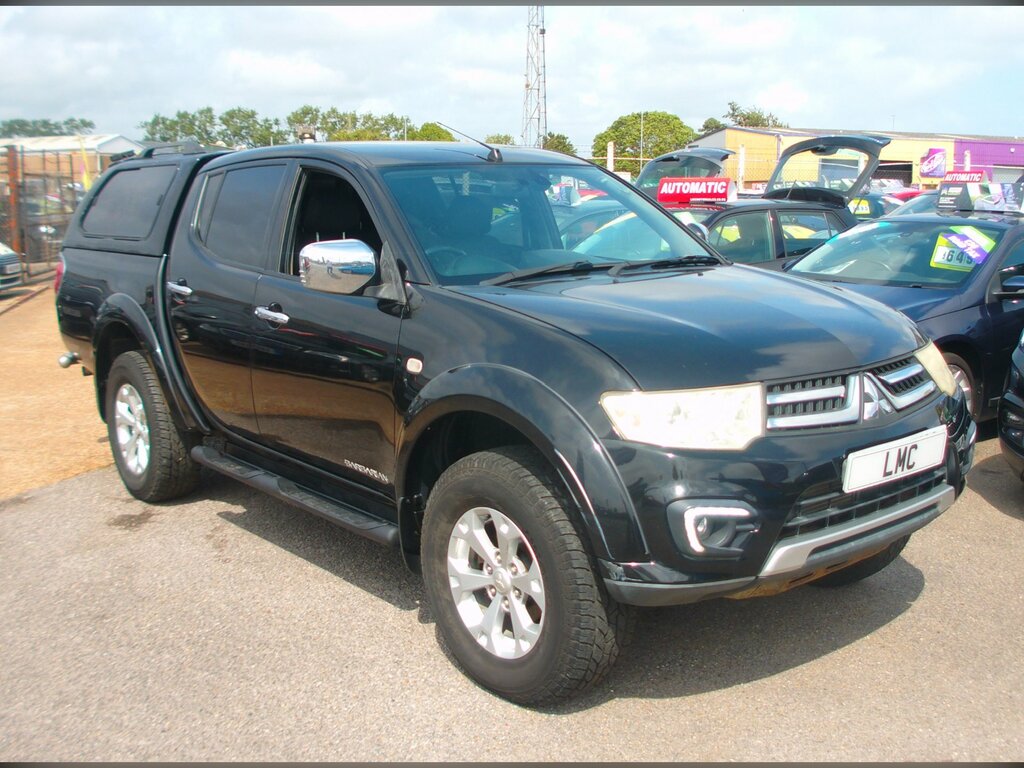 Mitsubishi L200 2.5 Di-d Barbarian Pickup Double Cab Black