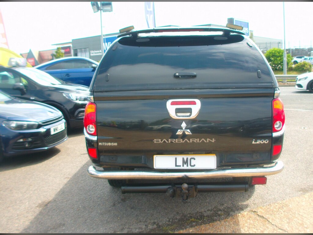 Mitsubishi L200 2.5 Di-d Barbarian Pickup Double Cab Black #5