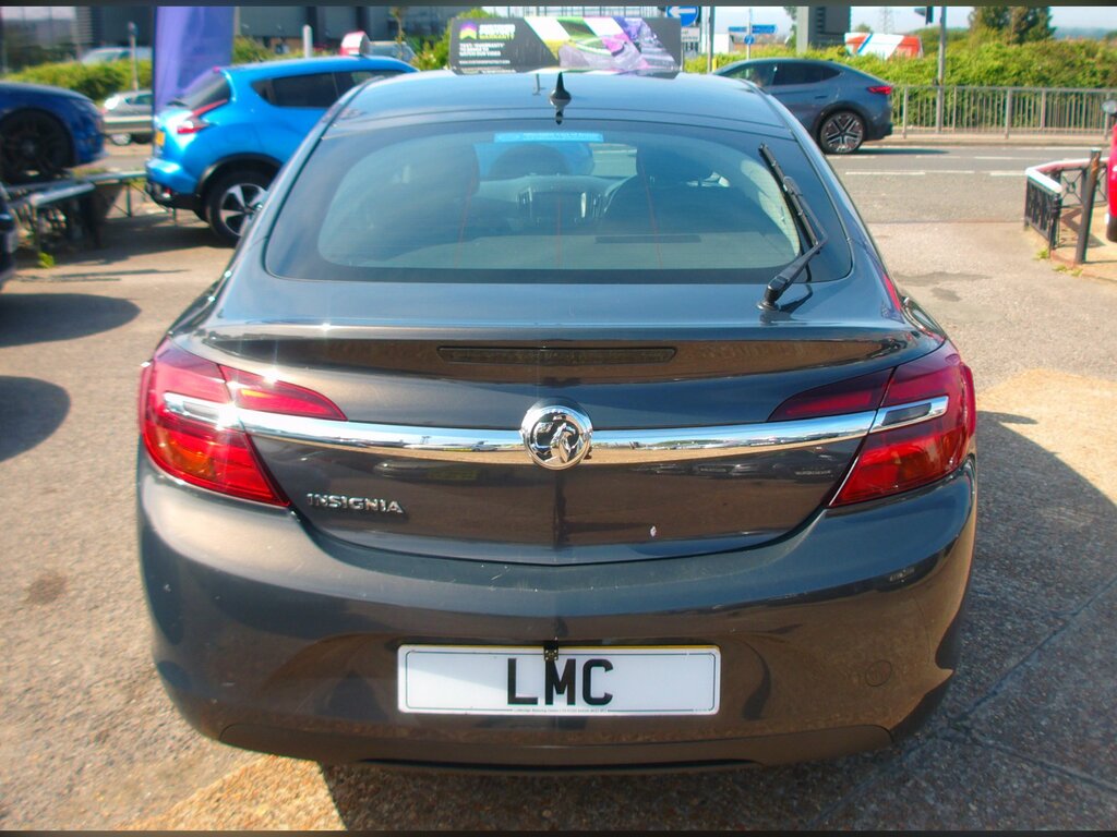 Vauxhall Insignia 1.8 16V Design Nav Hatchback 14 Grey #4